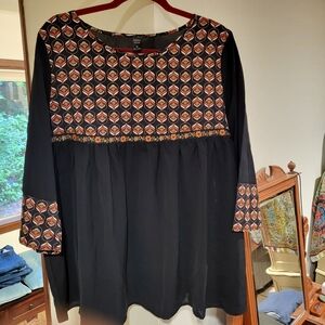 NWOT Emery Rose Black and Patterned Blouse